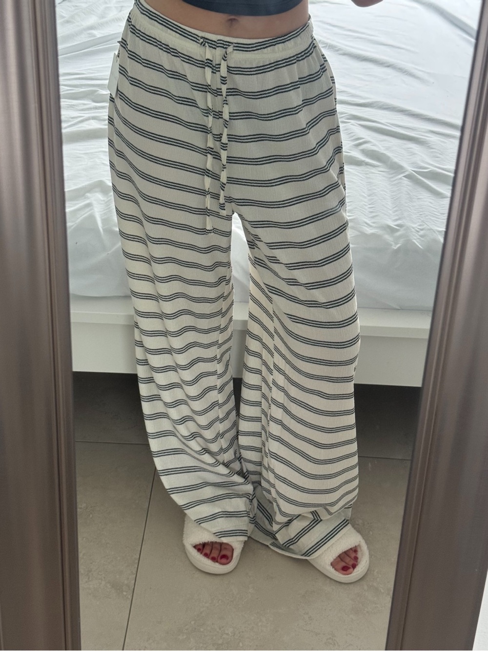 Ryann’s Closet Women’s Striped Wide Leg Lounge Pants Cream Black Size M NWT